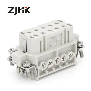 Vis à 10 broches Insère un connecteur de fil robuste